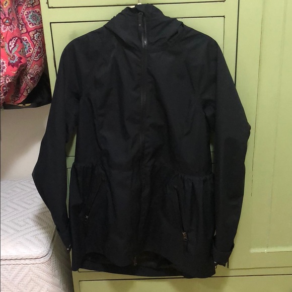 lululemon black raincoat